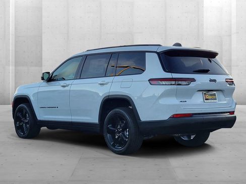 New 2025 Jeep Grand Cherokee L Altitude image 2