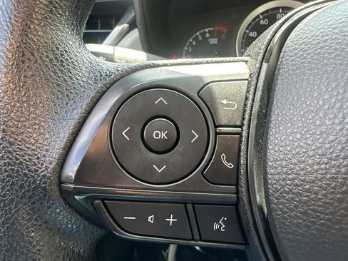 Certified 2022 Toyota Corolla Cross L AWD/4WD image 36