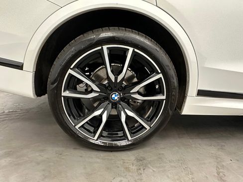 Used 2019 BMW X7 xDrive40i w/ Premium Package AWD/4WD image 17