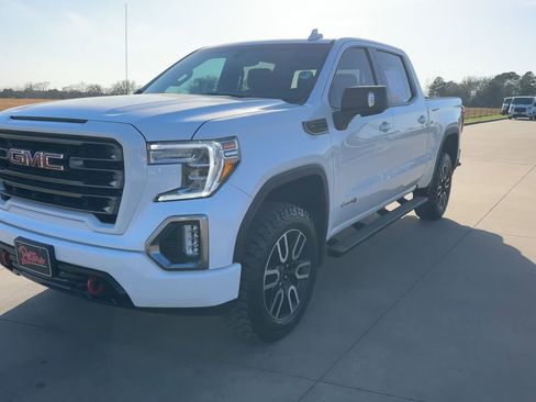 Used 2021 GMC Sierra 1500 AT4 w/ AT4 Preferred Package image 3