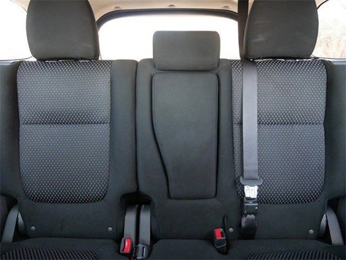 Used 2016 Mitsubishi Outlander ES image 14