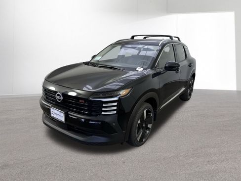 New 2025 Nissan Kicks SR w/ Illumination Package image 24