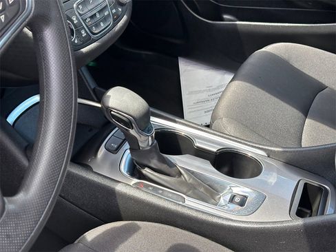 Certified 2024 Chevrolet Malibu LT image 12