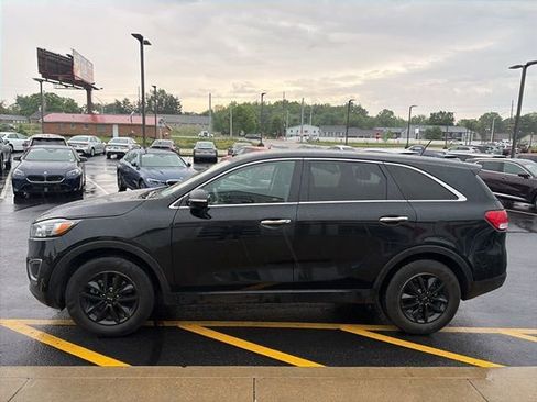 Used 2016 Kia Sorento L FWD image 3