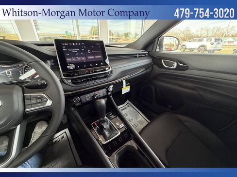 New 2026 Jeep Compass Latitude image 28