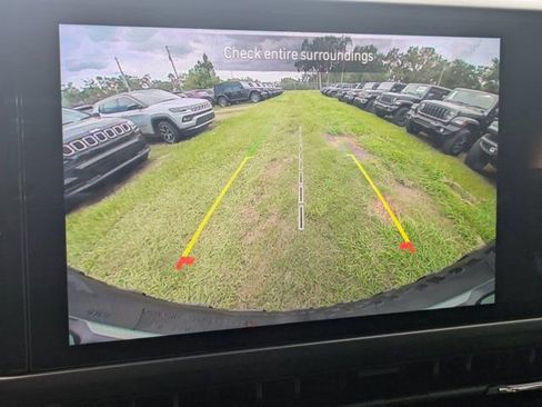 New 2025 Jeep Wrangler Unlimited Rubicon image 18