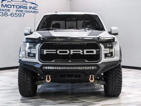 Used 2017 Ford F150 Raptor w/ Equipment Group 802A Luxury AWD/4WD image 9
