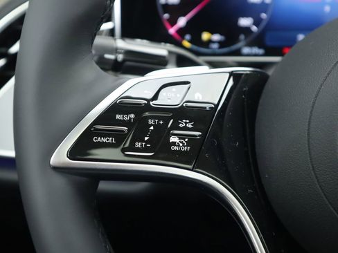 New 2026 Mercedes-Benz E 350 4MATIC Sedan image 12