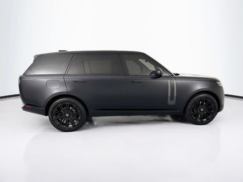Used 2023 Land Rover Range Rover Long Wheelbase SE AWD/4WD image 4