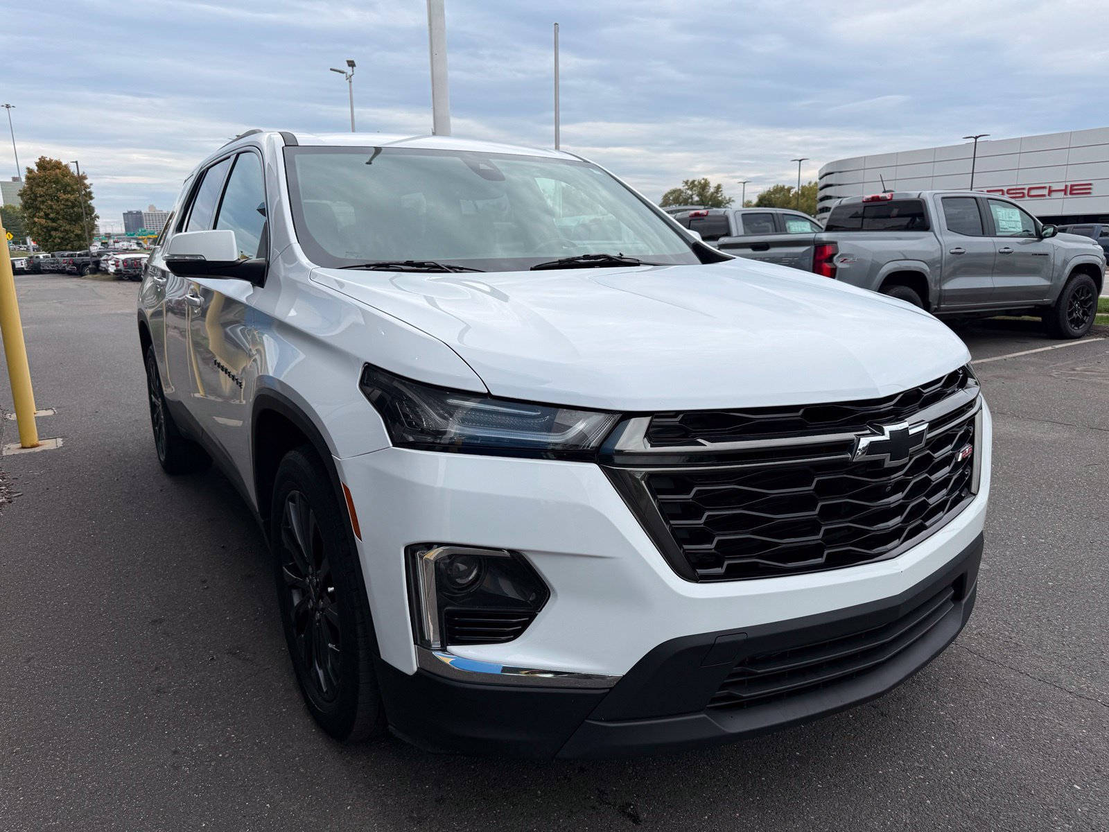 Used 2022 Chevrolet Traverse RS AWD/4WD image 5