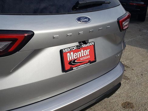 Used 2024 Ford Escape ST-Line image 13