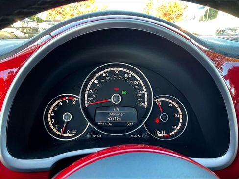 Used 2014 Volkswagen Beetle 2.5 image 22