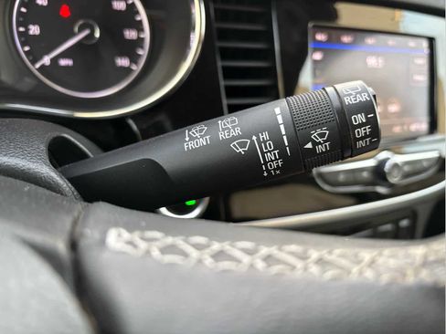 Used 2022 Buick Encore Preferred w/ Safety Package image 27