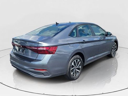 Certified 2025 Volkswagen Jetta S FWD image 31