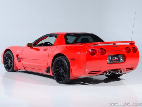 Used 2001 Chevrolet Corvette Z06 w/ Memory Pkg image 5