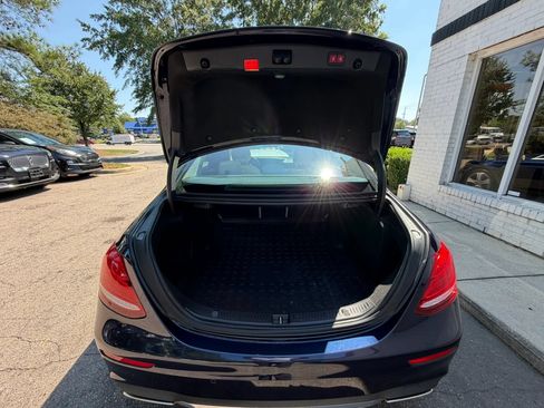 Used 2019 Mercedes-Benz E 300 4MATIC w/ Premium 1 Package image 14