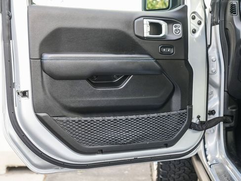 Used 2023 Jeep Wrangler Unlimited Rubicon 4xe w/ Steel Bumper Group image 19