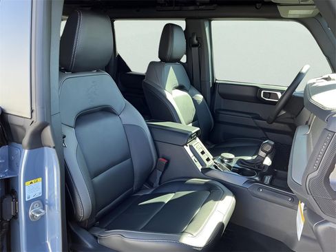 New 2025 Ford Bronco Outer Banks image 15