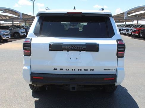 Used 2026 Toyota 4Runner Platinum AWD/4WD image 4