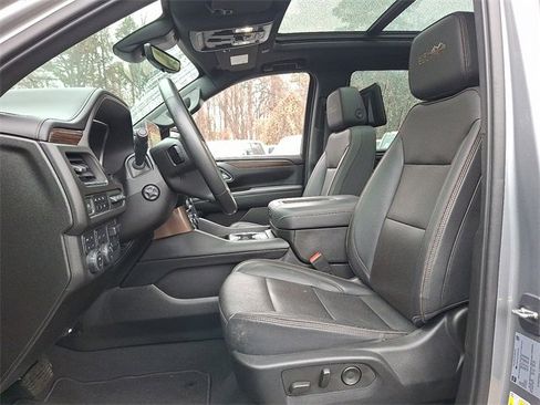 Used 2023 Chevrolet Tahoe High Country image 13