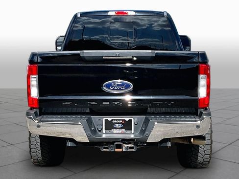 Used 2017 Ford F250 Lariat w/ Lariat Ultimate Package AWD/4WD image 5