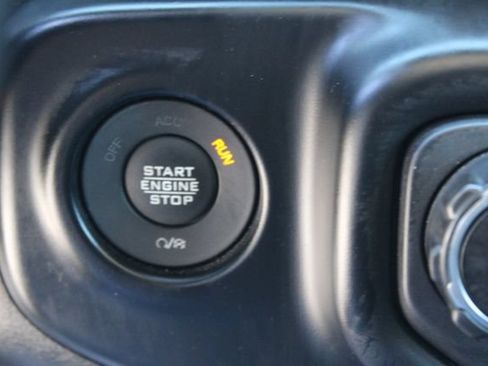 Used 2022 Jeep Wrangler Unlimited Sport AWD/4WD image 23