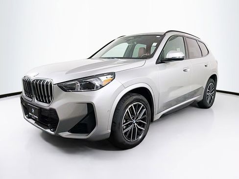 Used 2026 BMW X1 xDrive28i w/ M Sport Package image 3