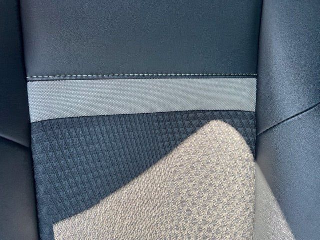 Used 2014 Toyota Camry SE w/ Fleet Convenience Package FWD image 31