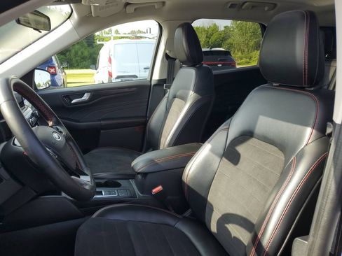 Used 2022 Ford Escape SEL w/ SEL Stealth AWD Package image 8
