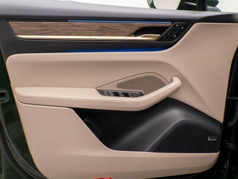 New 2025 Porsche Macan 4S Electric image 14