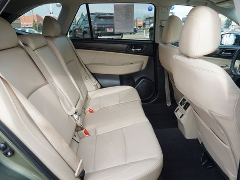 Used 2018 Subaru Outback 2.5i Limited image 26