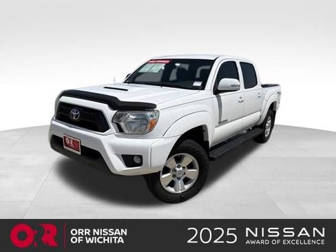 Used 2015 Toyota Tacoma 4x4 Double Cab w/ TRD Sport Package image 1