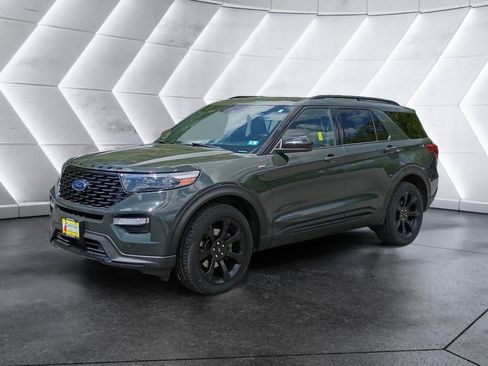 Used 2022 Ford Explorer ST-Line w/ Class IV Trailer Tow Package AWD/4WD image 2
