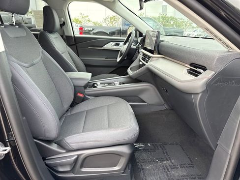 New 2026 Ford Explorer Active image 22