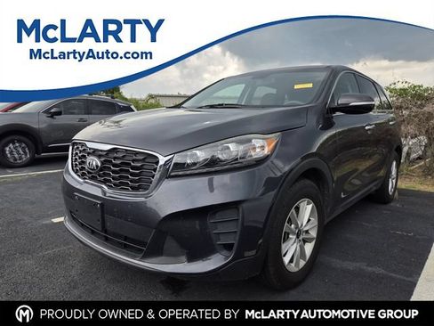 Used 2019 Kia Sorento FWD V6 image 1