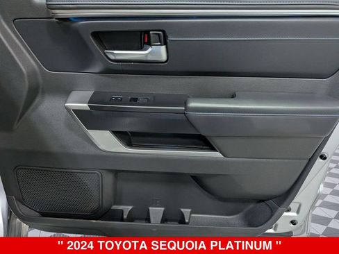 Used 2024 Toyota Sequoia Platinum AWD/4WD image 33