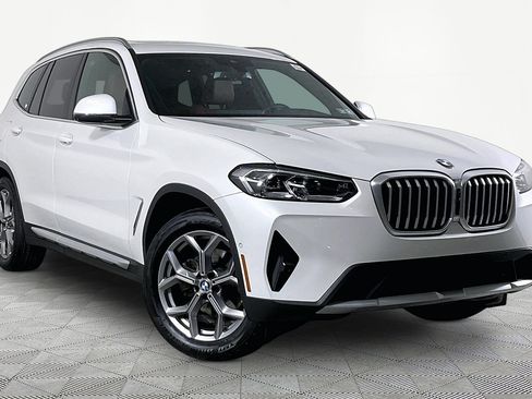 Used 2023 BMW X3 xDrive30i w/ Premium Package AWD/4WD image 4