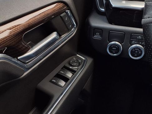 Used 2023 Chevrolet Silverado 1500 RST image 20