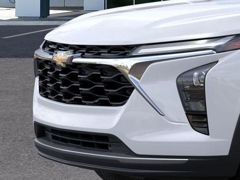 New 2026 Chevrolet Trax LT FWD image 13