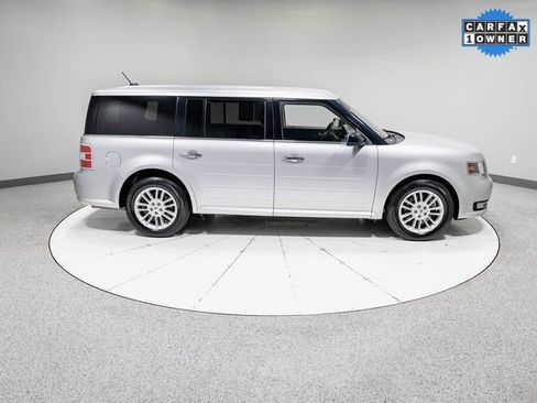 Used 2019 Ford Flex SEL image 30