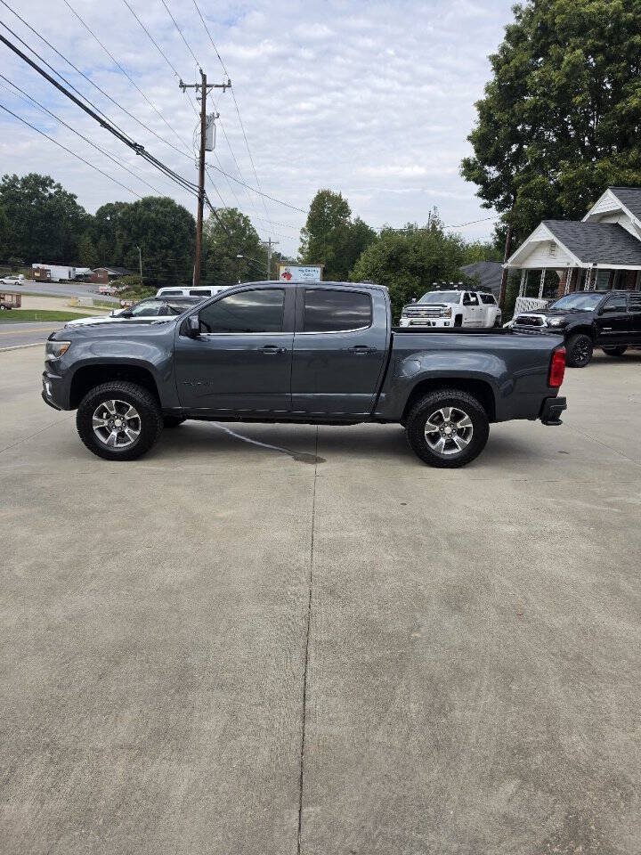 Used 2015 Chevrolet Colorado LT w/ LT Convenience Package RWD image 3