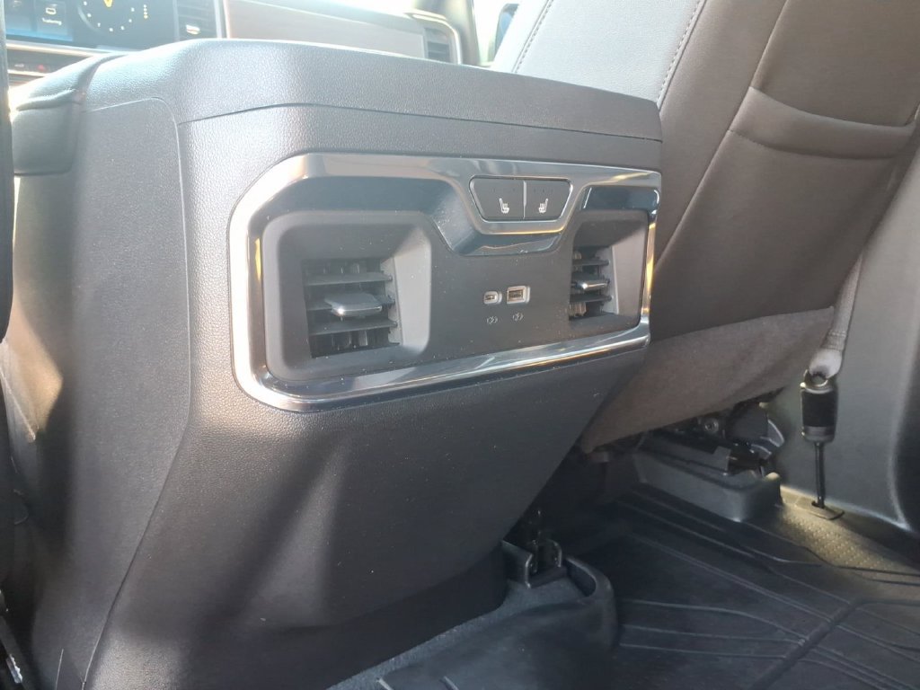 Used 2023 Chevrolet Silverado 1500 High Country w/ High Country Premium Package AWD/4WD image 21