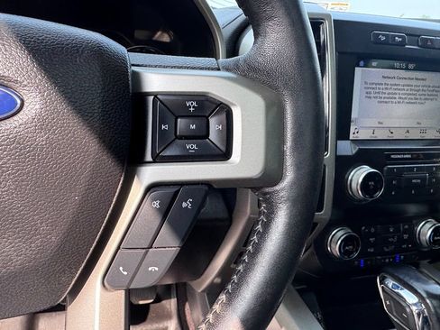 Used 2019 Ford F150 Lariat w/ Equipment Group 502A Luxury AWD/4WD image 17