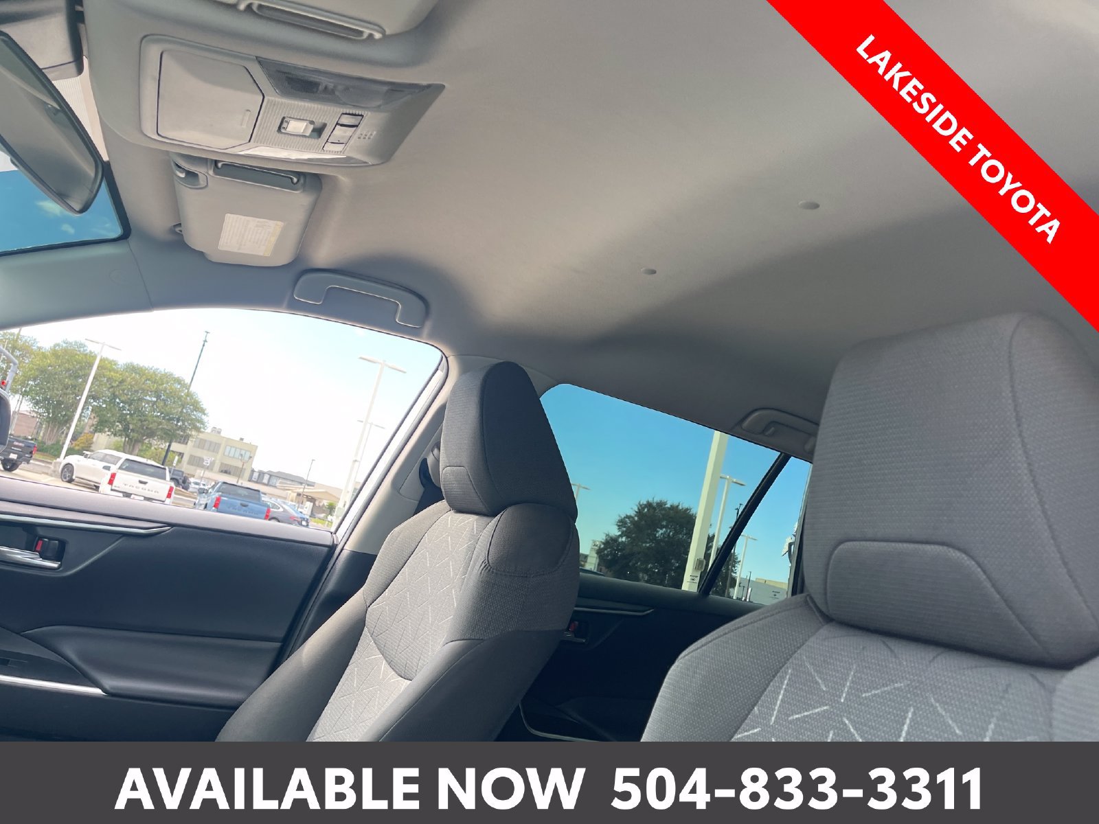 Used 2021 Toyota RAV4 XLE AWD/4WD image 29