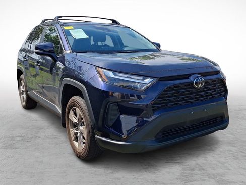 Used 2025 Toyota RAV4 XLE w/ Convenience Package AWD/4WD image 3