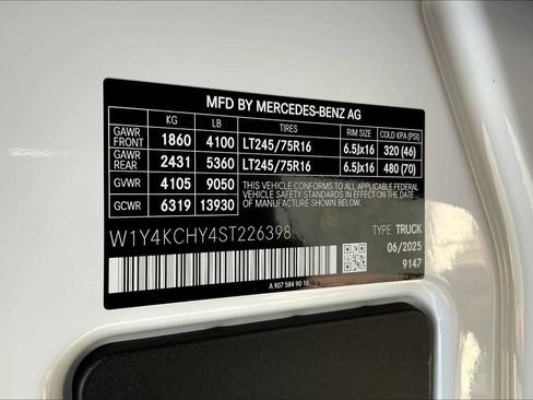 Certified 2025 Mercedes-Benz Sprinter 2500 image 26