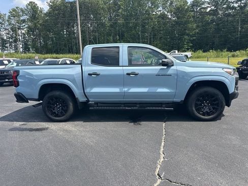 Used 2026 Chevrolet Colorado W/T w/ WT Custom Package RWD image 9