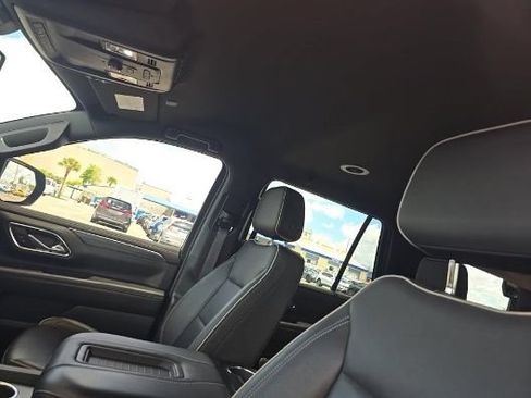 Used 2023 GMC Yukon SLT RWD image 15