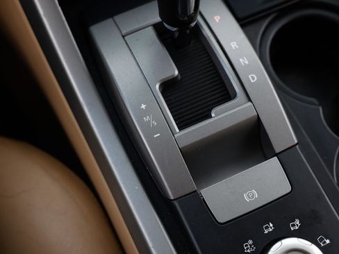 Used 2008 Land Rover Range Rover Sport HSE image 35