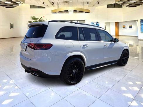 Used 2021 Mercedes-Benz GLS 580 4MATIC image 7